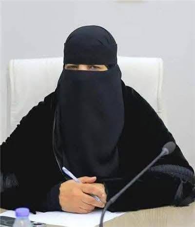 الخضير تهنئ المعلمين باليوم العالمي للمعلم