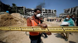 ارتفاع عدد المقابر الجماعية التي عُثر عليها داخل المستشفيات في غزة إلى 7