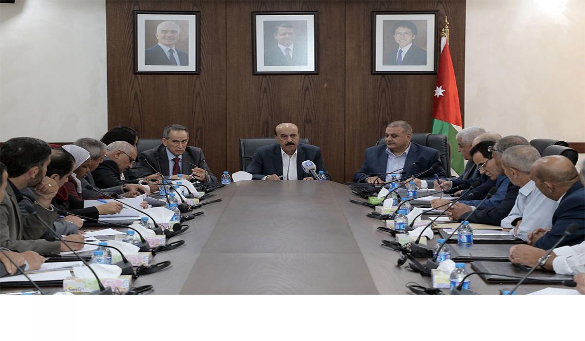 "إدارية النواب" تطالب بإنصاف متقاعدي الجمارك