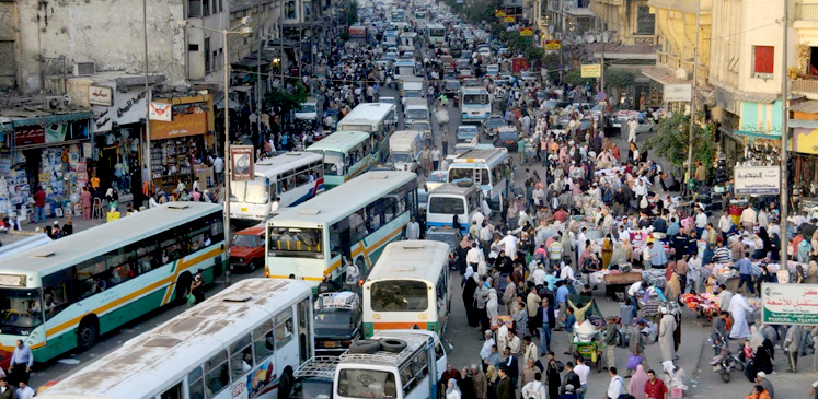 كيف نجحت سوزان مبارك بتقليل نسب إنجاب المصريين؟
