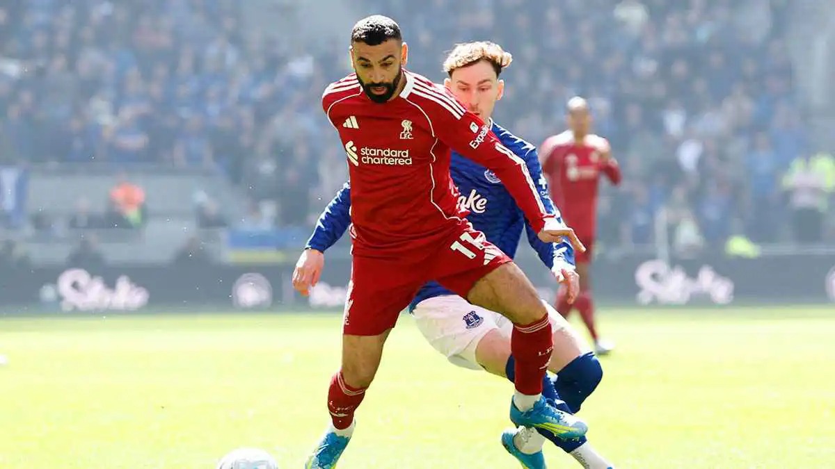 الأبواب المغلقة ..  كم وجهة رفضت محمد صلاح بعد ليفربول؟ 