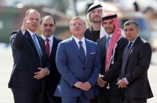 مصدر : جهات “مغمورة” تحاول تسييس تقاعد أمراء من الخدمة العسكرية