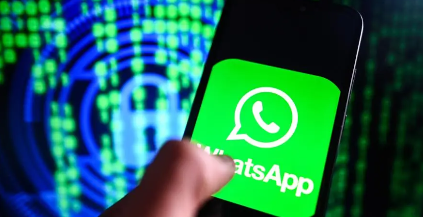 رسالة واحدة قد تسرق حسابك على واتساب ..  كيف تحمي نفسك؟