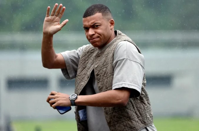 ماذا قال مبابي بعد انتقاله لريال مدريد بعقد يمتد حتى 2029 ؟