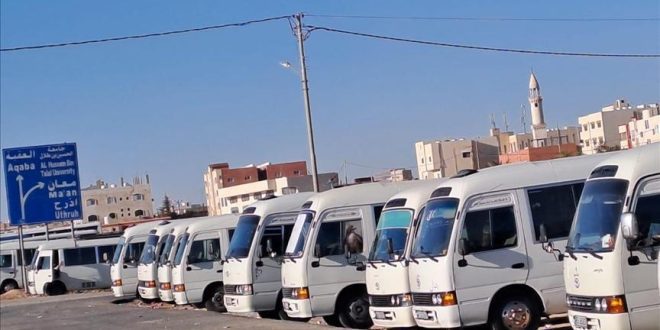 النقل البري تفعل الرقابة على وسائل نقل الركاب