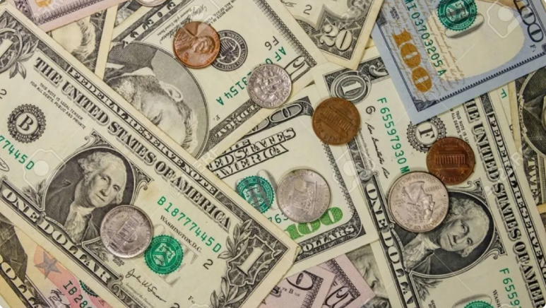 بسبب الزواج .. المرأة تخسر خمس دخلها