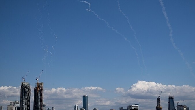  بالأرقام ..  تقرير يفجر مفاجأة: الدفاعات الجوية الإسرائيلية والأميركية تواجه "خطر النفاد"