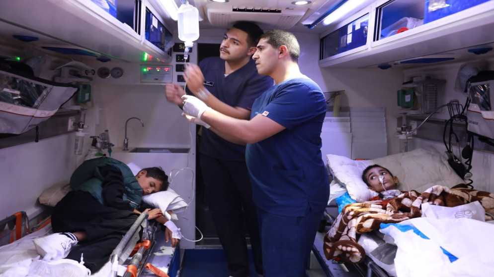 القوات المسلحة تجلي الدفعة الـ14 من أطفال غزة المرضى للعلاج في الأردن