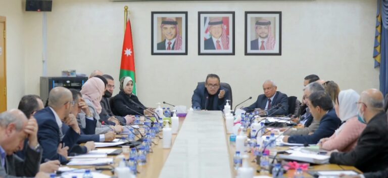  المالية النيابية تناقش المخالفات المتعلقة بوزارة الصحة والمؤسسات التابعة لها