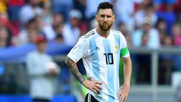 صحيفة أرجنتينية تكشف: ميسي "المتسلط" كان الآمر والناهي في معسكر المنتخب