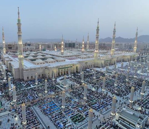 السعودية : هزة ارضية في المدينة المنورة  قوتها (2,5)