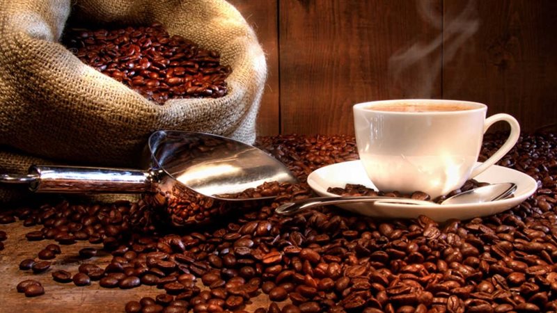 انخفاض أسعار البن عالميا عقب إلغاء ترامب الرسوم الجمركية على البرازيل