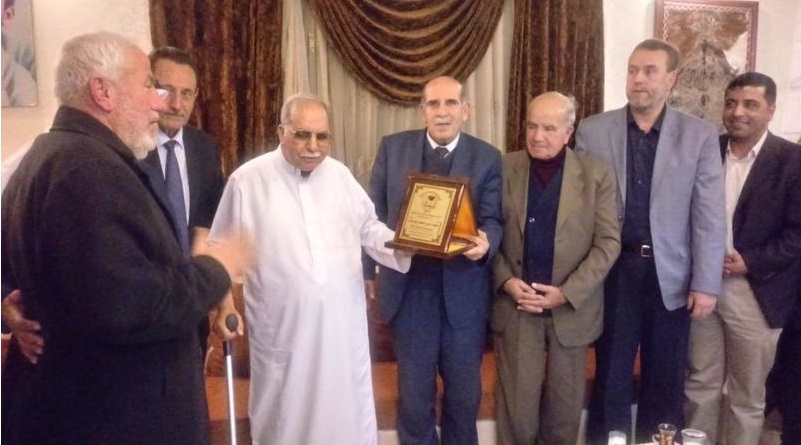 "كفرنجة الجامعيين" تكرم رئيس بلدية كفرنجة السابق ابو عناب