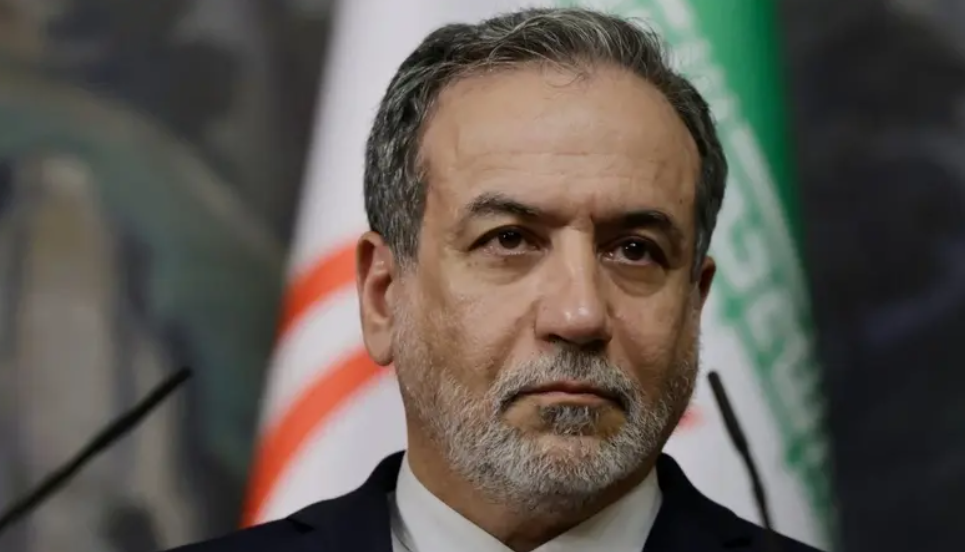 عراقجي يؤكد استعداد إيران للتصدي لهجوم بري ويتوعد منفذيه بـ"كارثة"