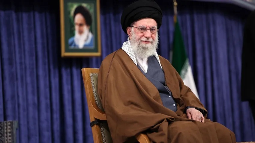 إيران تعلن استشهاد عقيلة الخامنئي بعد أيام من إصابتها