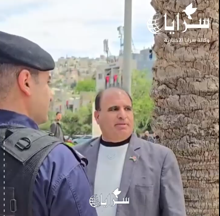 بالفيديو  ..  مواطن صارخا في وجه النائب العرموطي وأعضاء في "العمل الإسلامي" : "بتسوو مصانع صواريخ عيب هالكلام