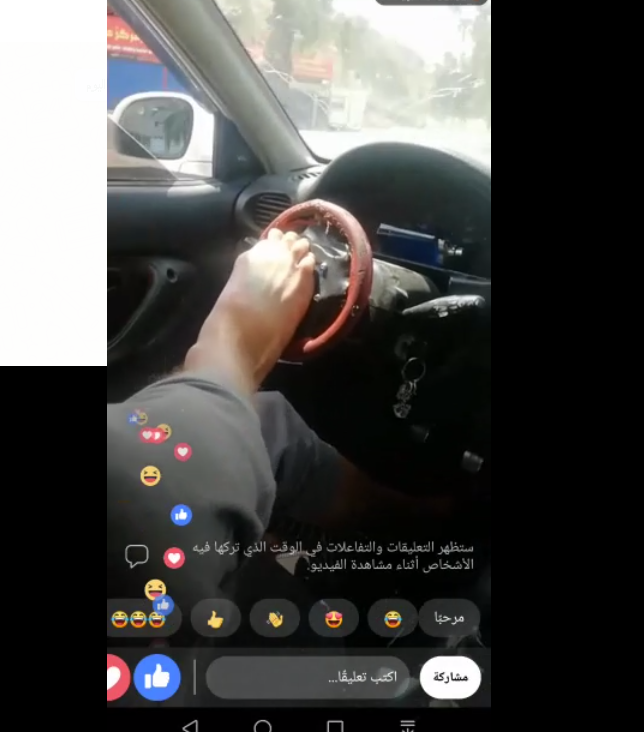 بالفيديو ..  شخص يقود مركبته "بقدمه" في احدى شوارع العاصمة عمان 