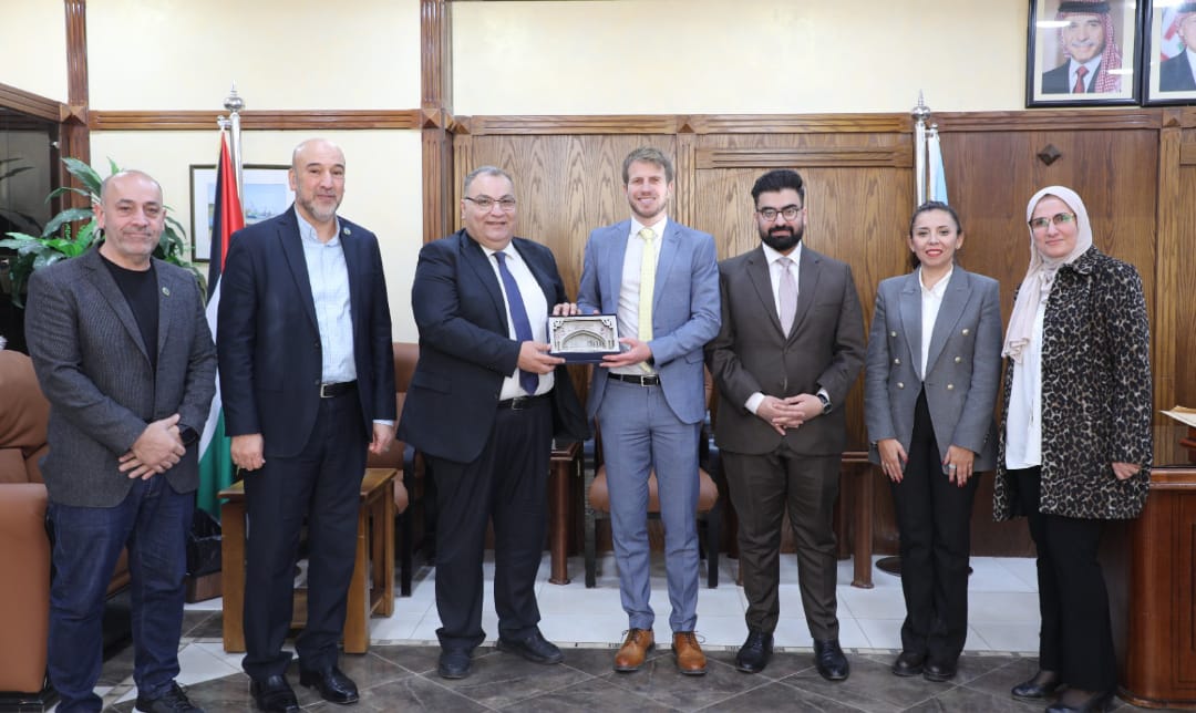 جامعة الزرقاء تُوقّع اتفاقية تعاون مع المجلس الثقافي البريطاني