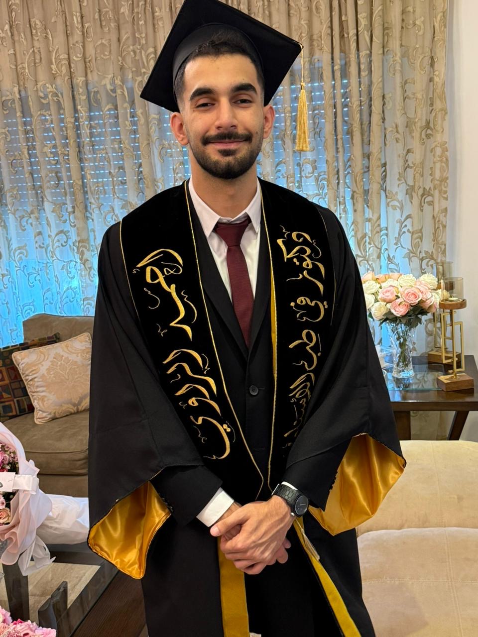 العميد عبدالله موسى أبوكركي يهنئ المهندس سعد الراوي بمناسبة تخرج نجله الدكتور أحمد