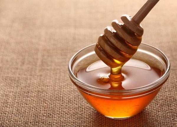 تفسير حلم رؤية العسل الأبيض في المنام