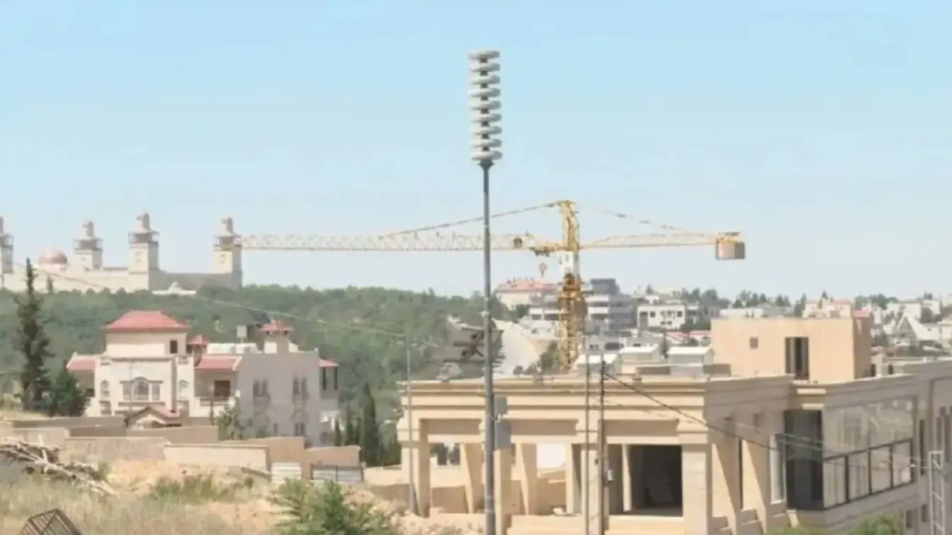 إطلاق صفارات الإنذار مجدداً لتنبيه المواطنين بدخول أجسام جوية في سماء المملكة 