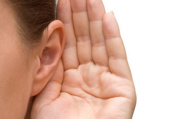 تقنية جديدة لإعادة السمع في دبي