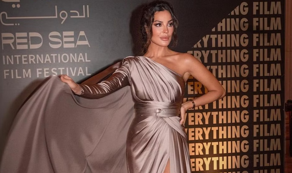 نادين نجيم توجه رسالة "قاسية" لناقدة فنية لبنانية