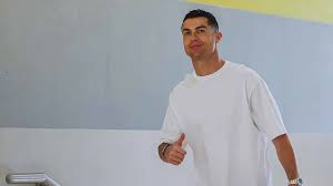 كم مباراة غابها كريستيانو رونالدو طوال تاريخه بسبب الإصابات؟  