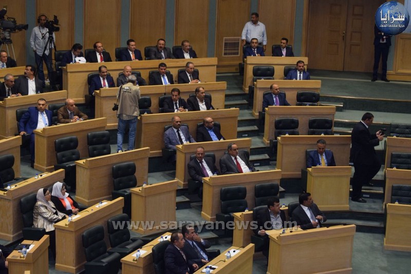 "النواب" يعفي ضريبيا دخل 20 ألفا للعائلة و10 آلاف للفرد
