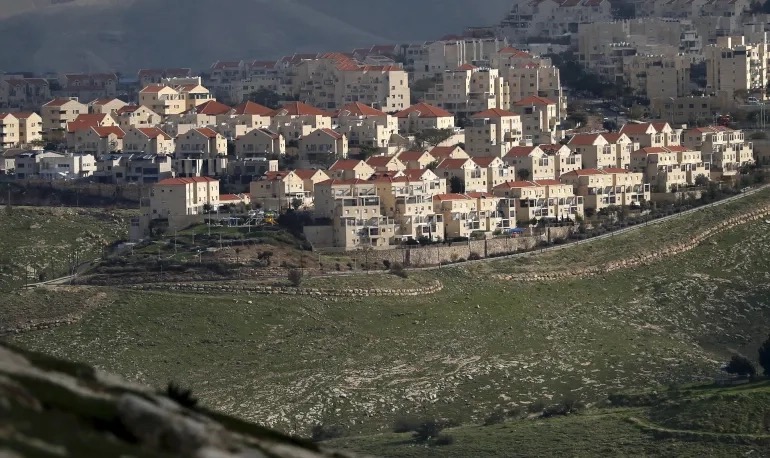 "إسرائيل" تطرح عطاء لبناء 3401 وحدة استيطانية شرق القدس