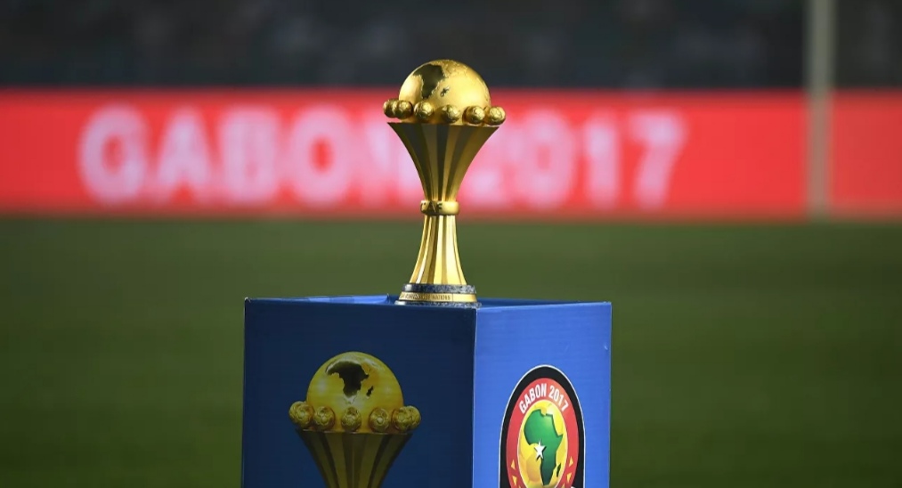 صحيفة تكشف عن منتخبين عربيين هددا "الكاف" بالانسحاب من كأس أمم أفريقيا في الكاميرون