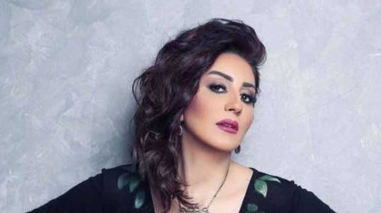 بالفيديو  ..  وفاء عامر تطمئن جمهورها بعد تعرّضها لوعكة صحية