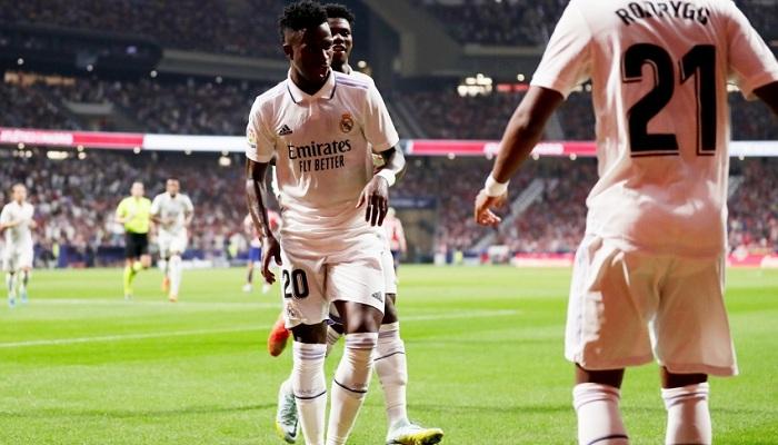 كواليس خطيرة ..  بيريز ينقذ فينيسيوس جونيور من كارثة في ديربي مدريد