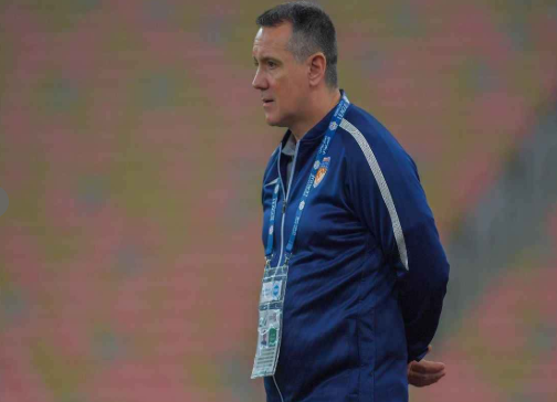 الصربي فوك رازوفيتش يقترب من تدريب نادي الزمالك المصري
