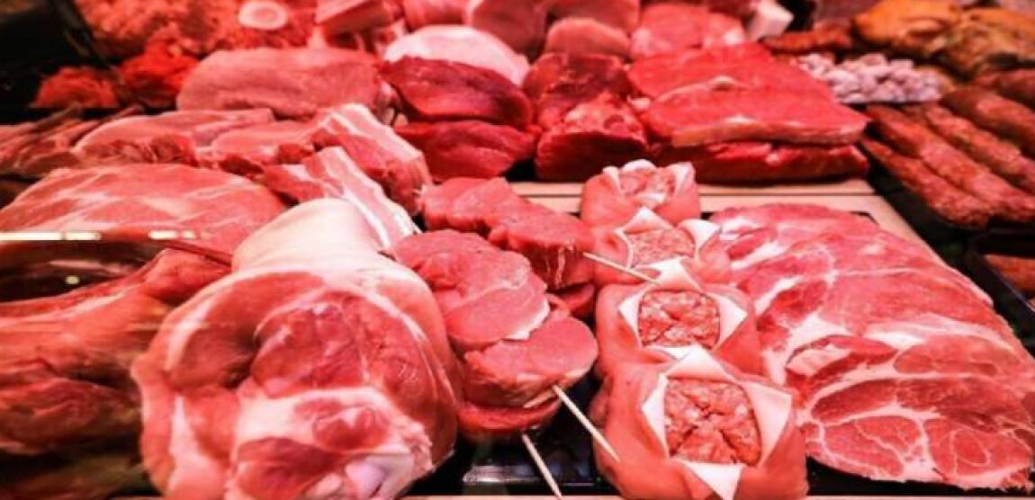 الغذاء والدواء تضبط لحوماً مجمدة بيعت على أنها طازجة وتحيل المخالفين للقضاء