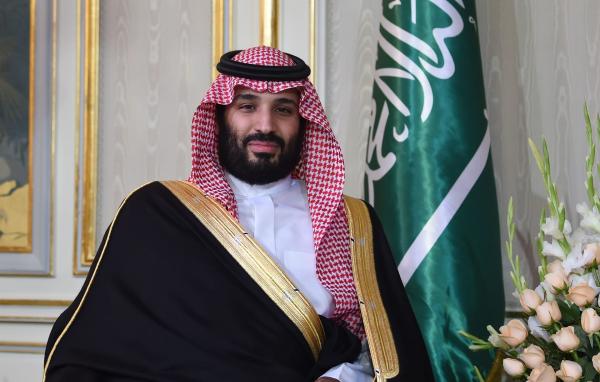 ولي العهد السعودي يطلق استراتيجية "قمم وشمم" بـ50 مليار ريال