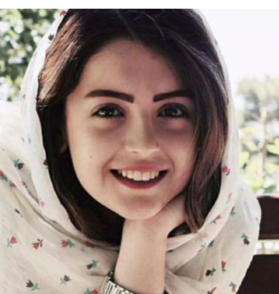 عشتُ حياتي ام عاشوها 