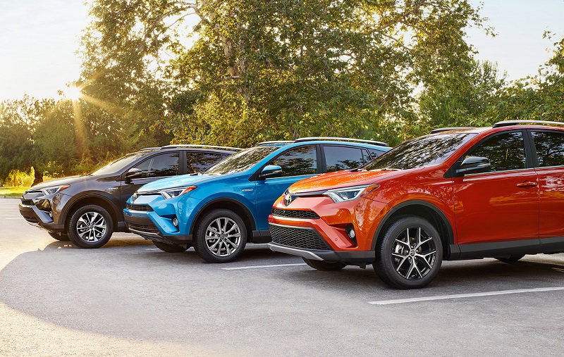 بالصور ..  تعرف على تويوتا RAV4 2017