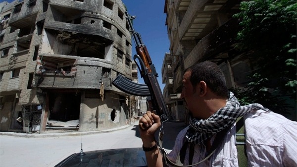 المعارضة السورية: ألف مقاتل بالقصير لطرد "الغزاة"