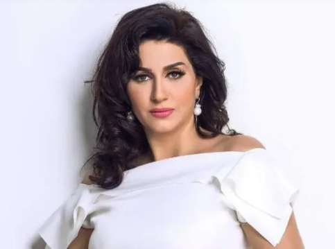 بعد توقيفه ..  وفاء عامر تلاحق صاحب فيديو اتهمها ببيع كليته