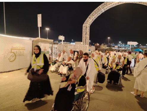 تفويج الحجاج الى عرفات مستمر حتى منتصف الليل