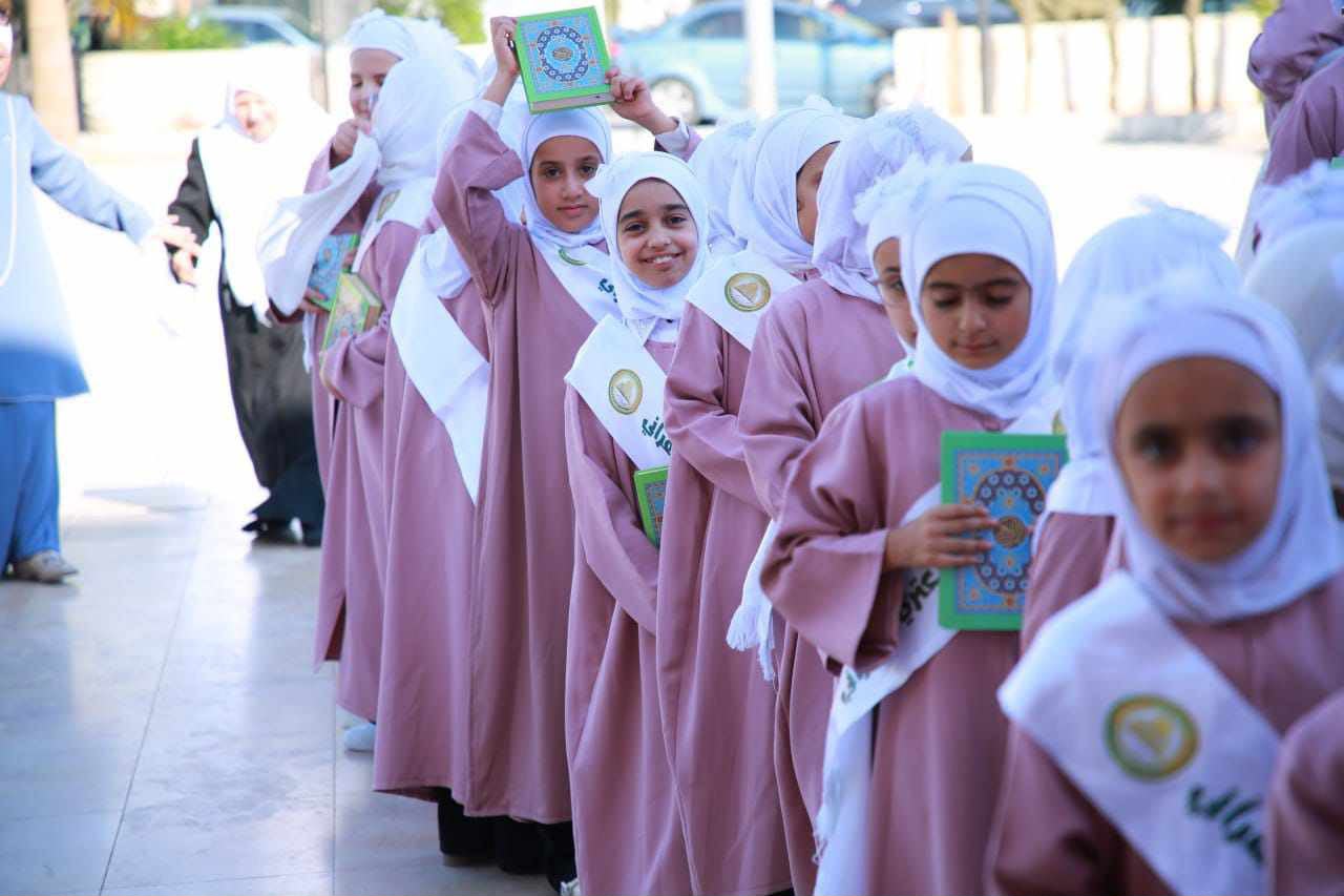 مبارك تخريج الفوج الخامس من حفظة كتاب الله في مركز الزعتري القرآني بالسلط