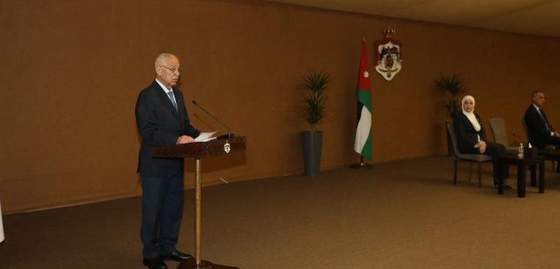 بمناسبة ميلاد الملك  ..  العيسوي يسلم الدعم الملكي لـ (448) جمعية ومؤسسة ومركز تعُنى برعاية أيتام ومسنين وذوي إعاقة