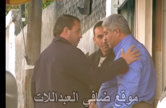 شخص مجرم خارج من السجن