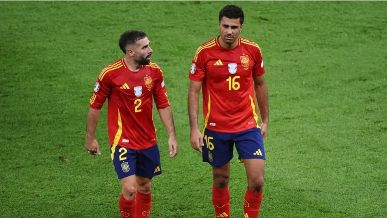 ما حقيقة نصيحة كارفاخال لرودري بعدم الانتقال إلى ريال مدريد؟