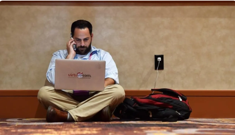 10 حيل ذكية لإطالة عمر اللابتوب