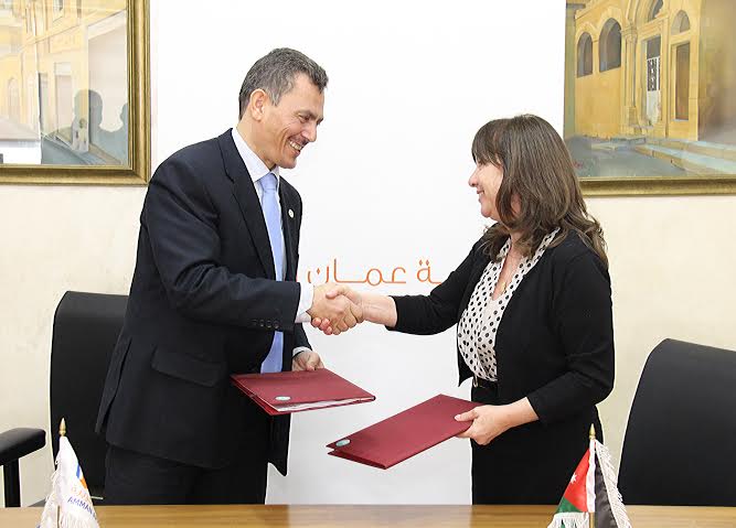توقيع مذكرة تفاهم بين مؤسسة الملكة رانيا للتعليم والتنمية وجامعة عمان العربية