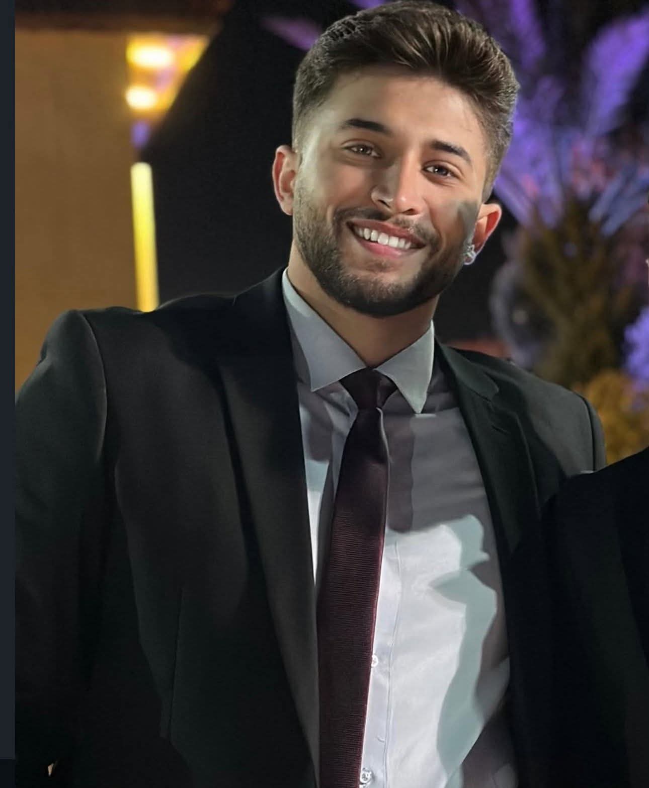 العقيد الركن مضلي متقاعد المحامي الدكتور فيصل الحياري يهنئ نجله "سيف"