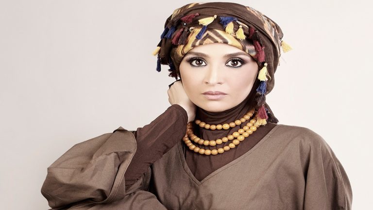 بعد غياب 7 سنوات ..  حنان ترك تعلن عودتها إلى الجمهور