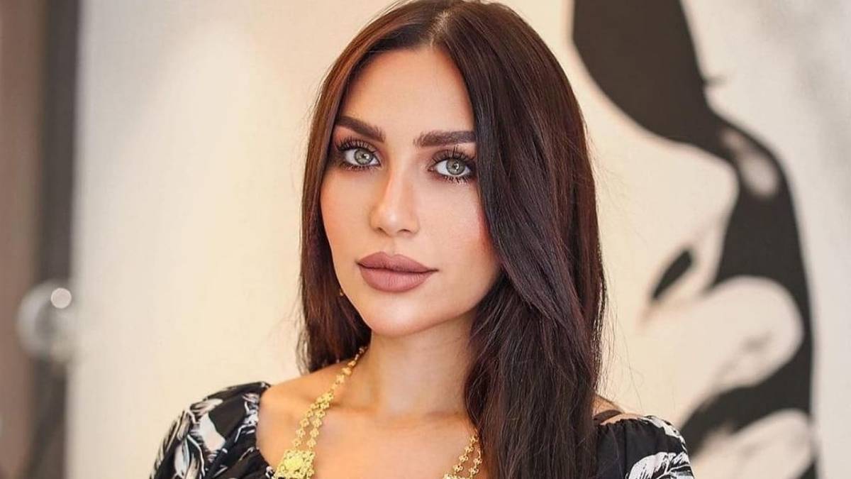 الدكتورة خلود تثير الجدل بمنشور غامض قبل جلسة محاكمتها